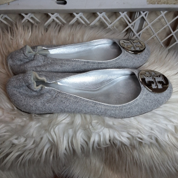 Tory Burch rare gray wool Reva flats 8 - Picture 3 of 10